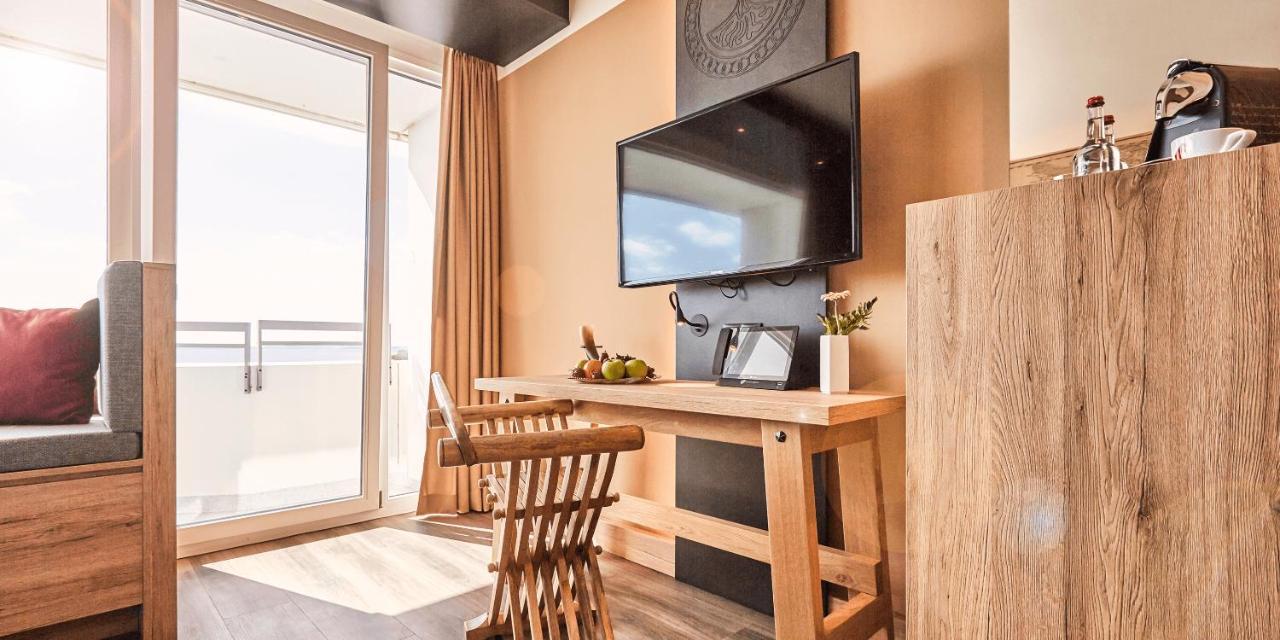 Ostseehotel Midgard Im Dampland ภายนอก รูปภาพ